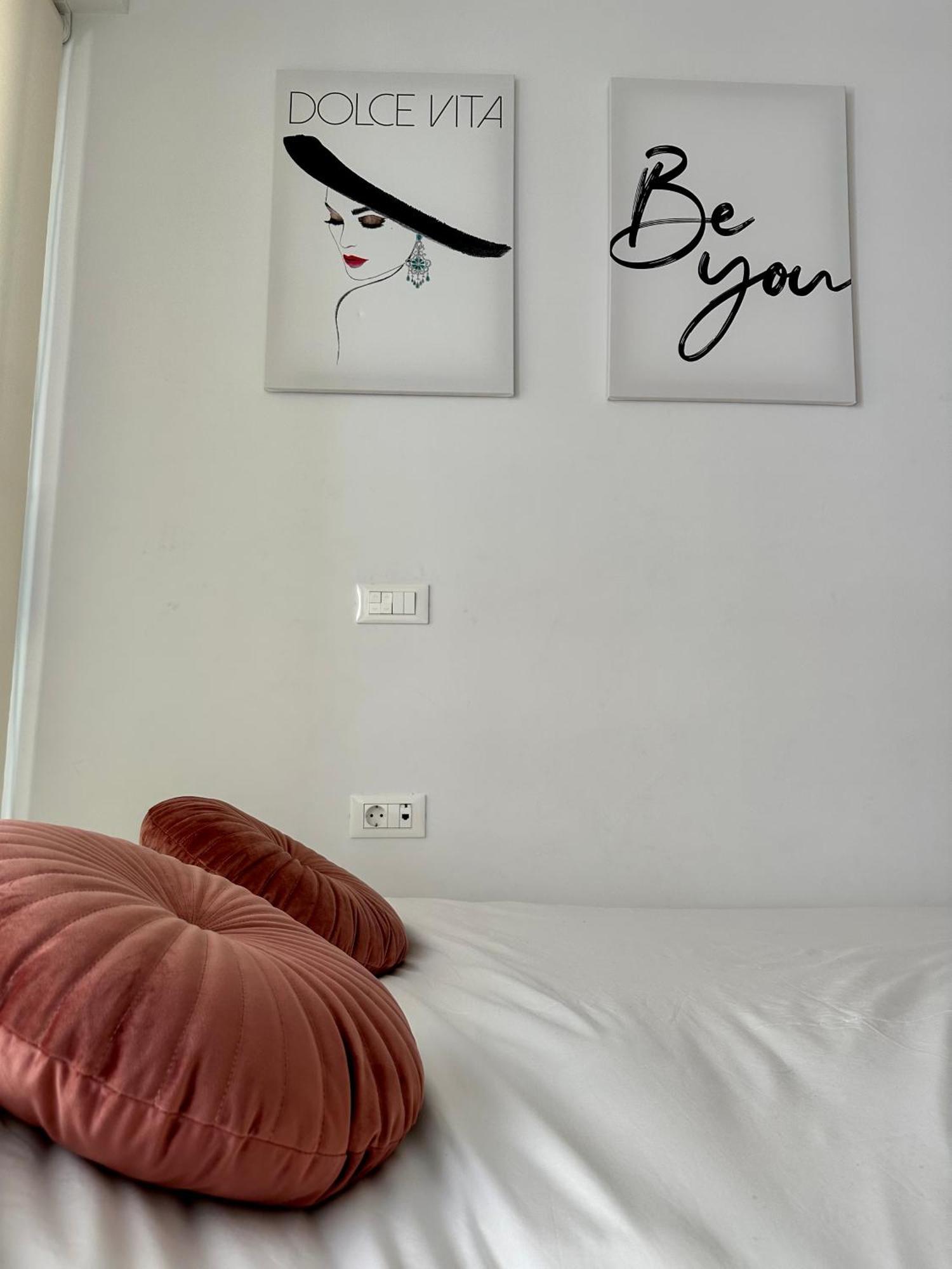 Apartamento Serena At Athens Riviera Vári Exterior foto